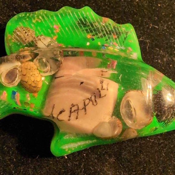 Vintage Acapulco Acrylic Keychain - Picture 8 of 8